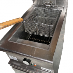 Friteuse électrique en location : friteuse 18 litres, 380V, 13,5kW
